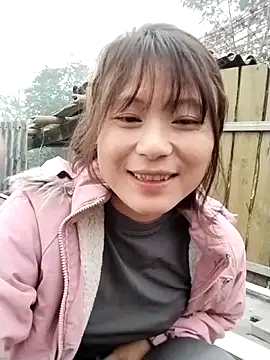 linda bae00 online show from December 2025 02:49:01 AM