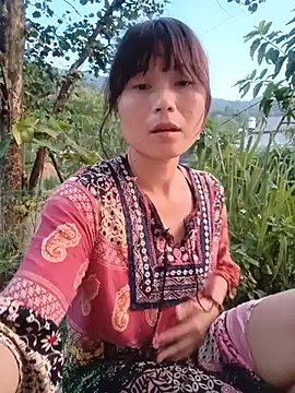 Snapshot of linda_bae00 chatting on May 2026 11:52:01 AM linda bae00 online show from May 2026 11:52:01 AM