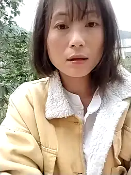 linda bae00 online show from December 2025 01:34:02 AM