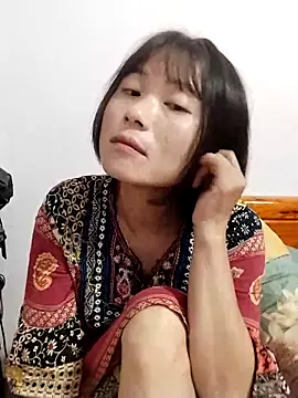 linda bae00 online show from October 2025 01:57:02 PM
