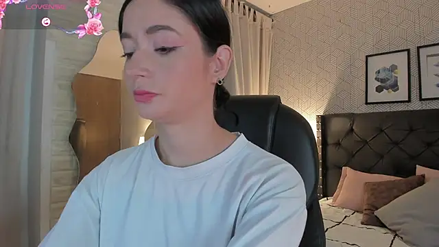 Snapshot of celeste__clark chatting on October 2025 12:07:01 PM celeste clark online show from October 2025 12:07:01 PM