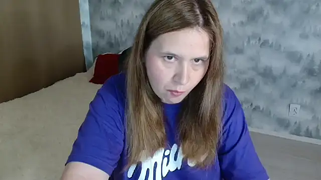 Snapshot of AdelinaLawson chatting on June 2026 10:32:01 AM AdelinaLawson online show from June 2026 10:32:01 AM