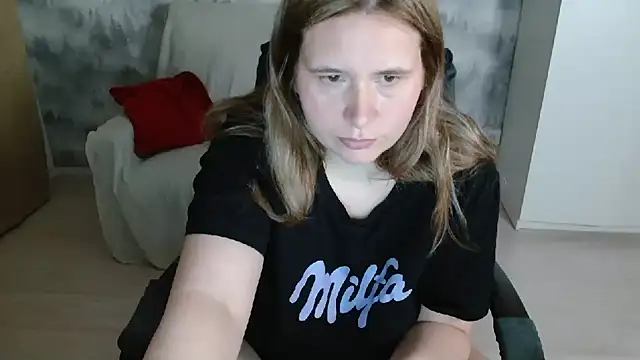 AdelinaLawson online show from April 2026 04:20:01 PM