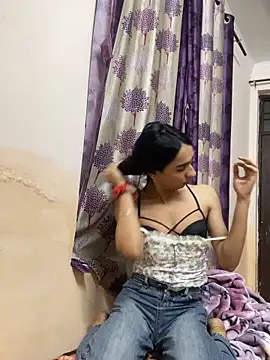 kaylee demm online show from February 2026 07:21:02 PM