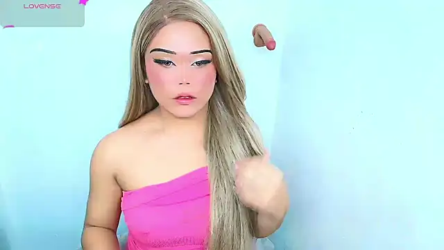 Cassandra Luxx online show from November 2025 07:17:01 PM