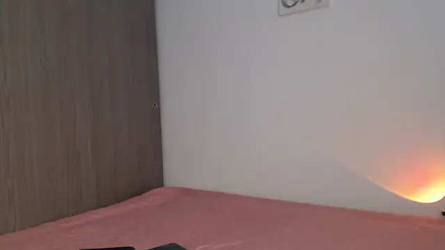   abrill   online show from January 2026 06:01:01 PM