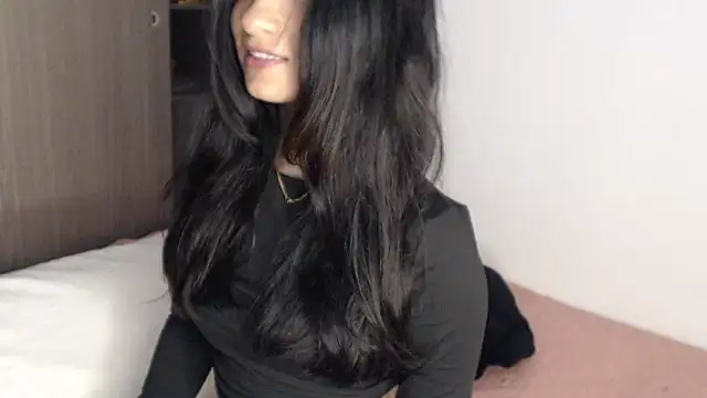   abrill   online show from November 2025 05:11:02 AM