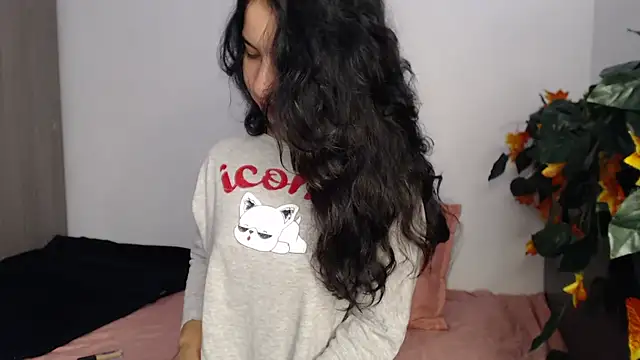   abrill   online show from November 2025 06:56:01 PM