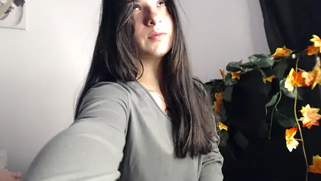   abrill   online show from October 2025 01:25:01 AM