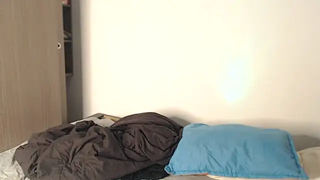   abrill   online show from March 2026 11:25:02 AM