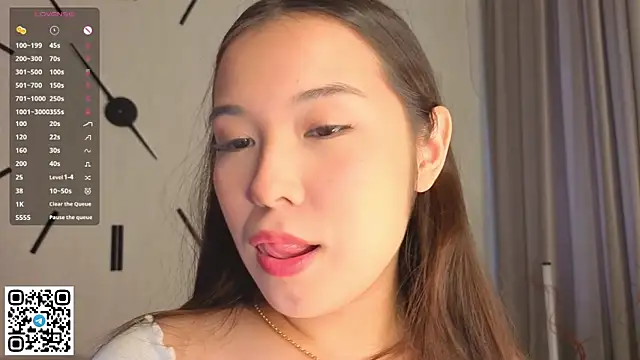 AlberthaEscue online show from October 2025 04:14:02 AM