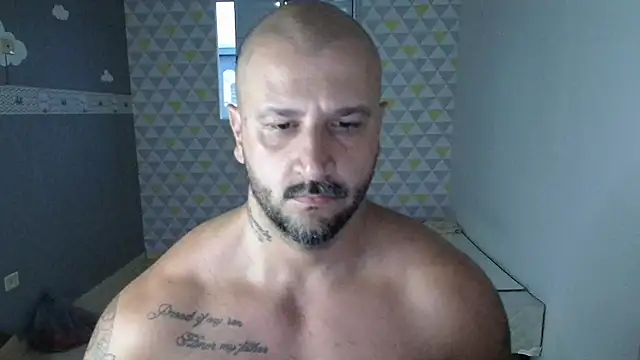 JeanCafa online show from April 2026 09:07:01 PM