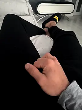 Snapshot of xxxfeo chatting on December 2025 03:28:02 PM xxxfeo online show from December 2025 03:28:02 PM