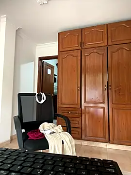 olivia jass online show from October 2025 01:41:02 PM