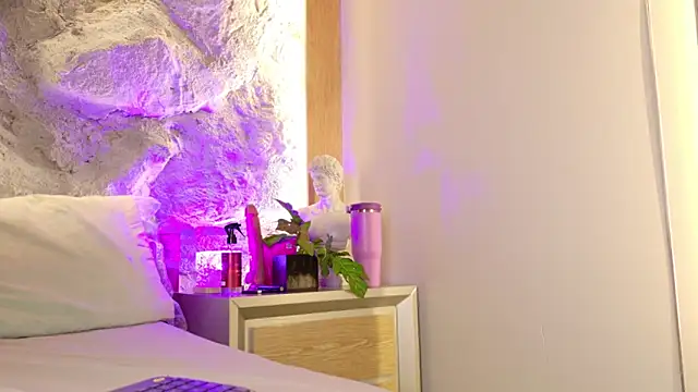 danna dusky online show from March 2026 10:29:01 AM