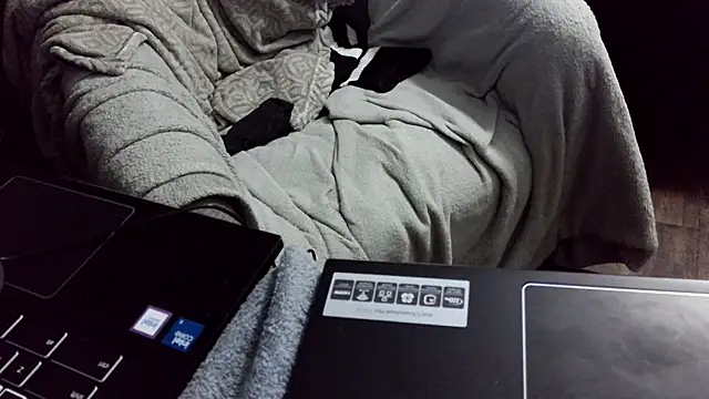 Snapshot of fetishslut4u chatting on October 2025 05:19:02 AM fetishslut4u online show from October 2025 05:19:02 AM