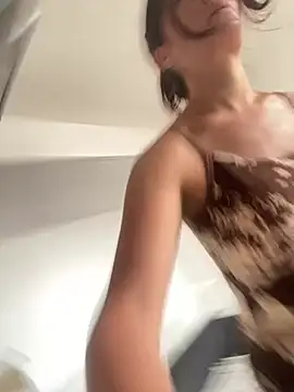 Danielaeliana online show from January 2026 04:14:02 PM