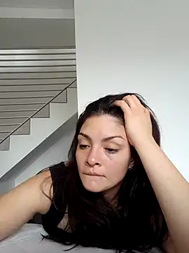 Danielaeliana online show from November 2025 06:23:02 PM