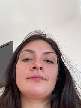 Danielaeliana online show from March 2026 06:52:01 PM