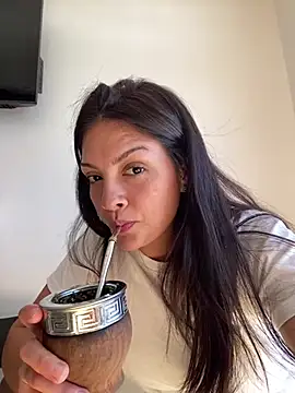 Danielaeliana online show from February 2026 06:21:01 PM