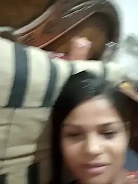 Komal0099 online show from November 2025 02:42:01 PM