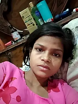 Komal0099 online show from November 2025 02:45:02 AM