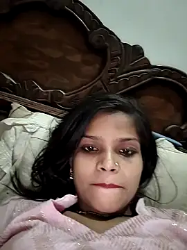 Komal0099 online show from December 2025 03:24:01 PM