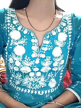 Komal0099 online show from December 2025 04:07:01 AM