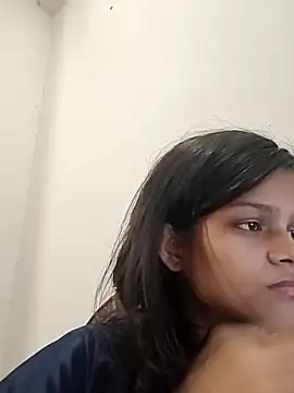 Komal0099 online show from October 2025 03:49:01 AM