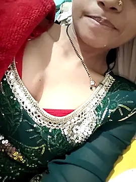 Komal0099 online show from December 2025 03:36:01 PM