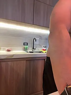 Tomas Olivia online show from March 2026 10:39:01 PM