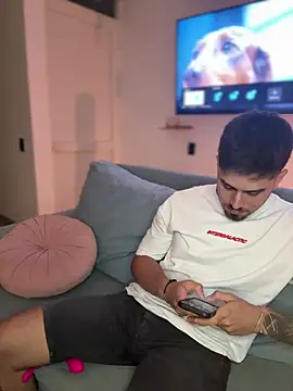 Tomas Olivia online show from February 2026 05:15:01 AM