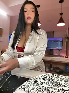 Tomas Olivia online show from March 2026 12:05:01 AM