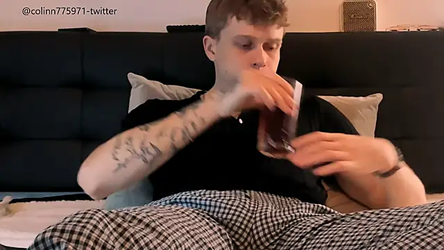 TalkingHead 0  online show from December 2025 07:19:02 AM