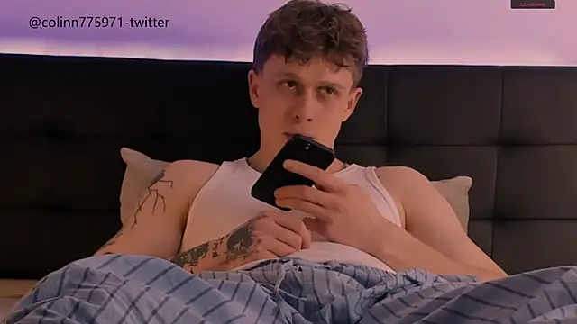 TalkingHead 0  online show from February 2026 02:22:01 AM