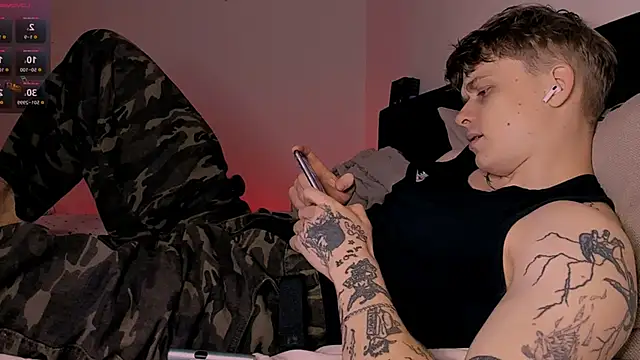 TalkingHead 0  online show from March 2026 05:47:02 PM