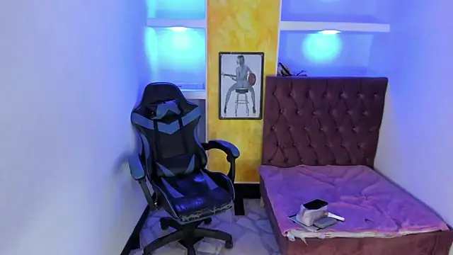 alison moon7 online show from October 2025 12:04:01 PM