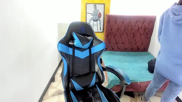 alison moon7 online show from November 2025 11:47:02 AM