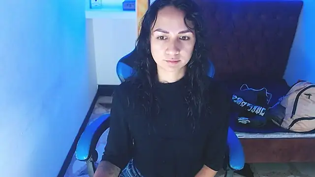 Snapshot of alison_moon7 chatting on September 2025 12:32:02 PM alison moon7 online show from September 2025 12:32:02 PM