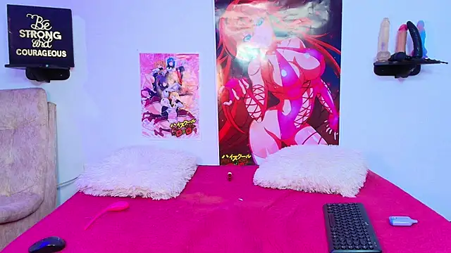 Maddy Esther online show from September 2025 08:20:02 PM