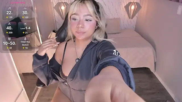 Emilly mell online show from February 2026 11:54:02 AM