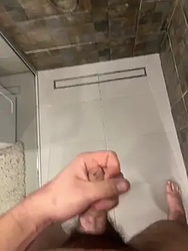 MrZli online show from February 2026 05:02:01 PM