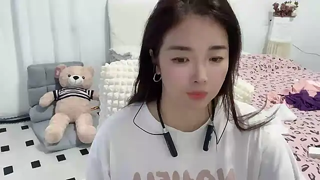 Snapshot of Xiali-166 chatting on October 2025 03:51:01 AM Xiali-166 online show from October 2025 03:51:01 AM