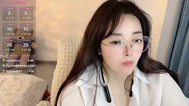 Xiali-166 online show from February 2026 11:54:02 AM