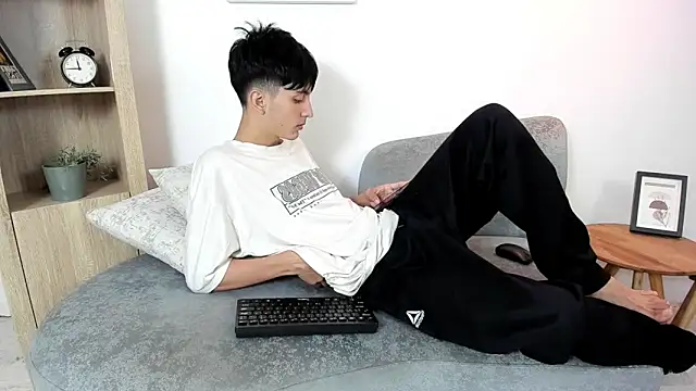 Snapshot of dear_jeycot chatting on October 2025 12:49:01 PM dear jeycot online show from October 2025 12:49:01 PM