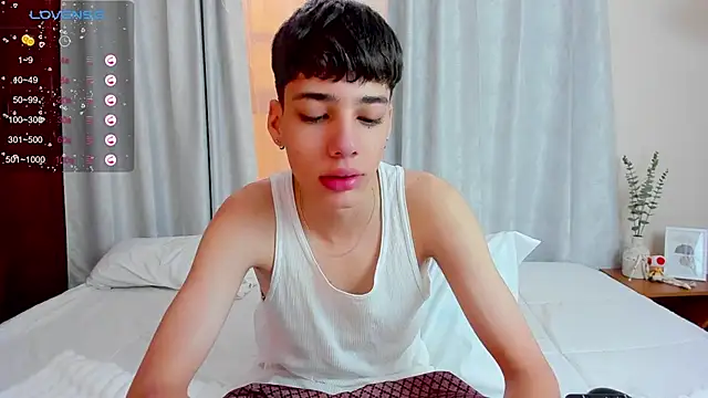 Snapshot of oblivion_deku chatting on November 2025 01:36:02 PM oblivion deku online show from November 2025 01:36:02 PM