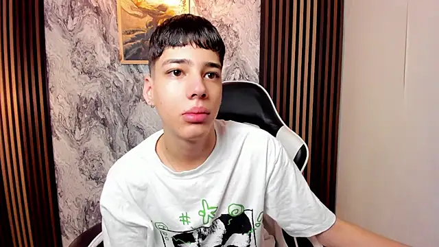 Snapshot of oblivion_deku chatting on September 2025 01:18:01 PM oblivion deku online show from September 2025 01:18:01 PM