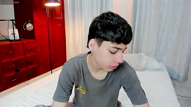 Snapshot of oblivion_deku chatting on October 2025 01:21:02 PM oblivion deku online show from October 2025 01:21:02 PM