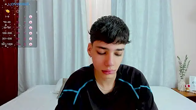 Snapshot of oblivion_deku chatting on November 2025 01:05:02 PM oblivion deku online show from November 2025 01:05:02 PM