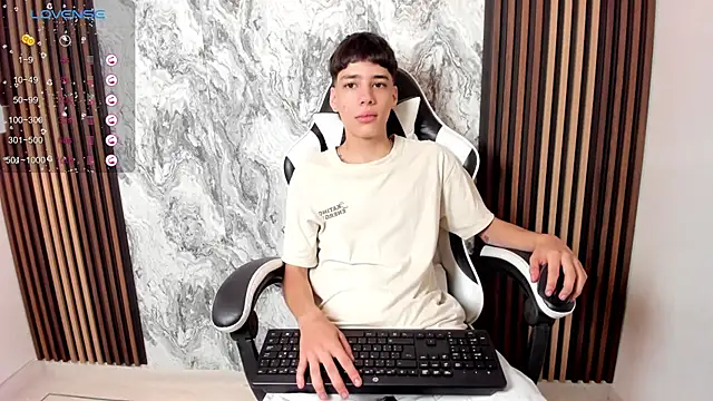 Snapshot of oblivion_deku chatting on November 2025 01:48:01 PM oblivion deku online show from November 2025 01:48:01 PM